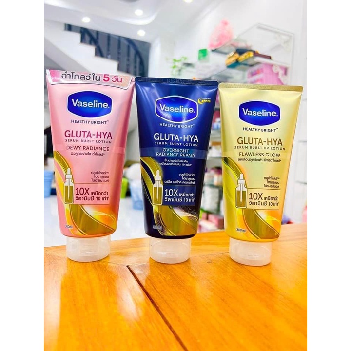 Dưỡng thể Vaseline Healthy Bright Gluta HYA 10X Thái Lan