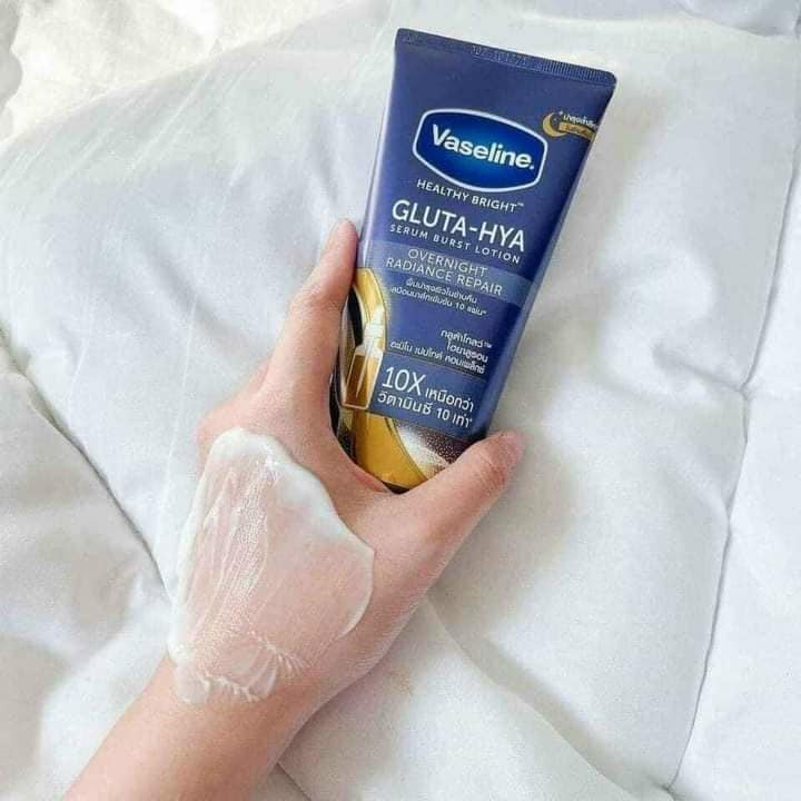 Dưỡng thể Vaseline Healthy Bright Gluta HYA 10X Thái Lan