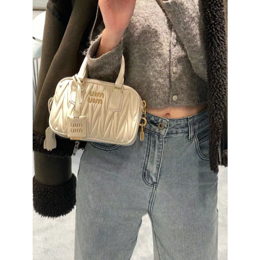 Túi Xách Boston Đeo Vai Hình Vuông Nhỏ Đơn Giản Di Động Chất Lượng Cao Thời Trang Mới Năm 2023