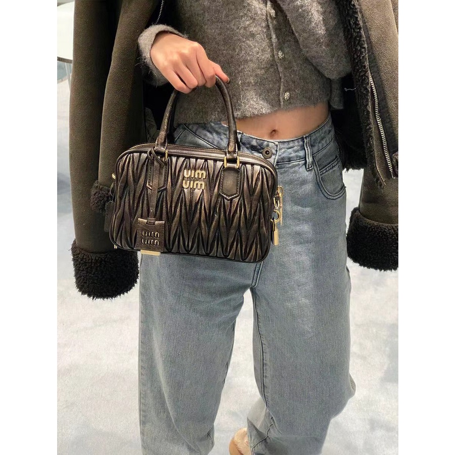 Túi Xách Boston Đeo Vai Hình Vuông Nhỏ Đơn Giản Di Động Chất Lượng Cao Thời Trang Mới Năm 2023