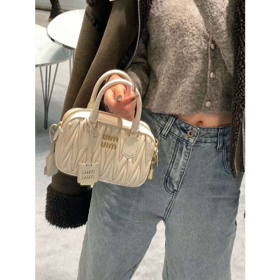 Túi Xách Boston Đeo Vai Hình Vuông Nhỏ Đơn Giản Di Động Chất Lượng Cao Thời Trang Mới Năm 2023