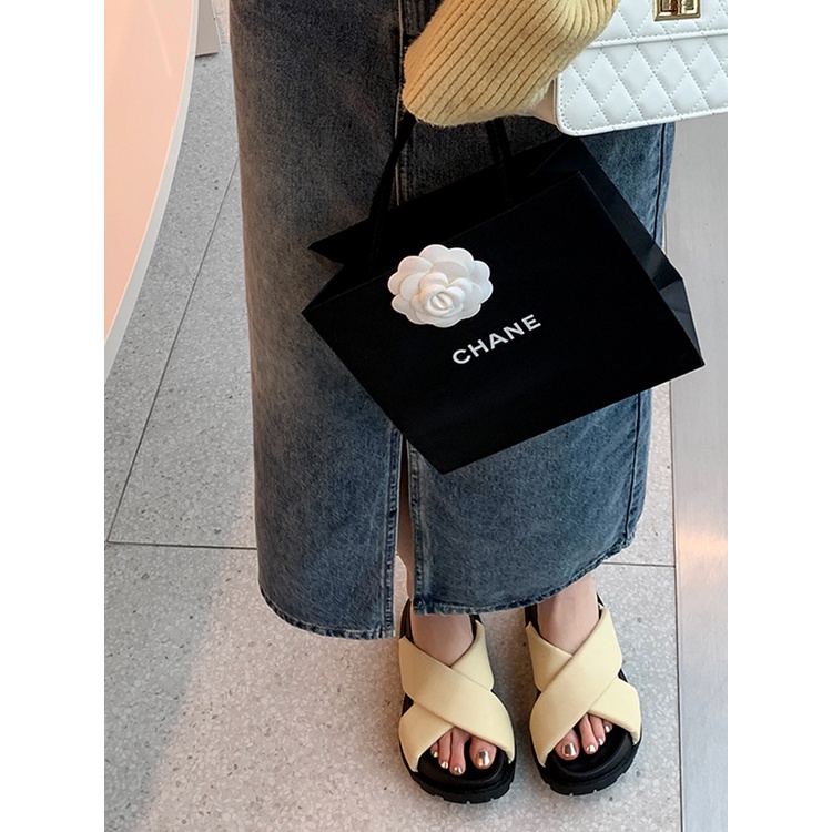 Dép Sandal Đế Xuồng Dày Quai Chéo Hở Ngón Phong Cách Mới 2023