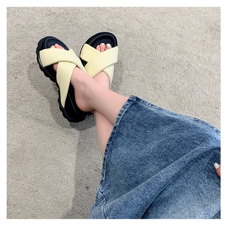 Dép Sandal Đế Xuồng Dày Quai Chéo Hở Ngón Phong Cách Mới 2023