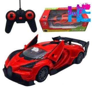 Xe ô tô điều khiển từ xa cho bé - 4 chiều mở cánh - Tặng kèm pin