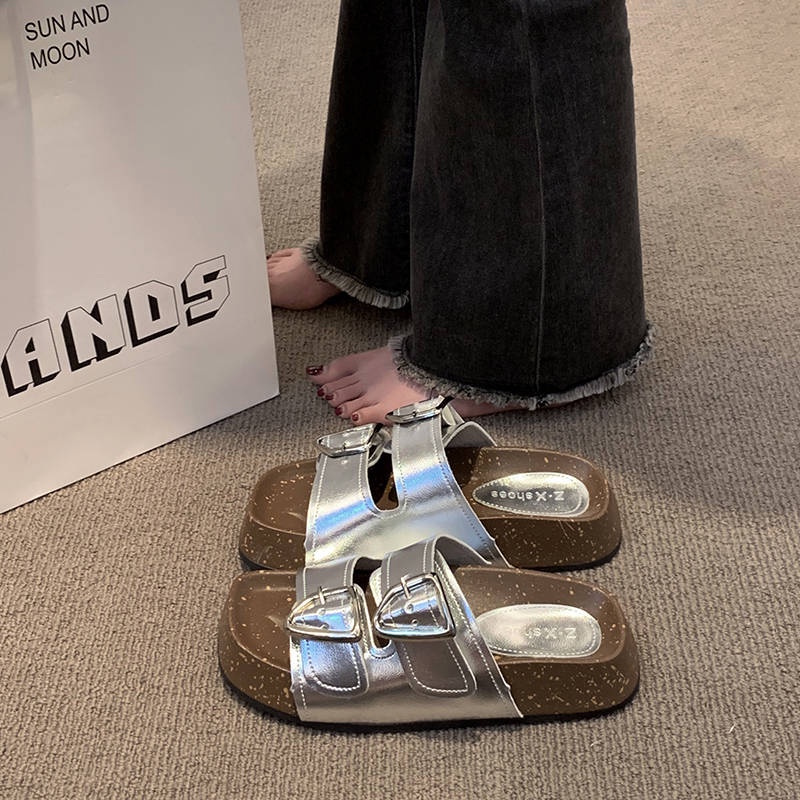 Dép xỏ ngón đế dày Xăng đan tăng chiều cao đế dày màu bạc