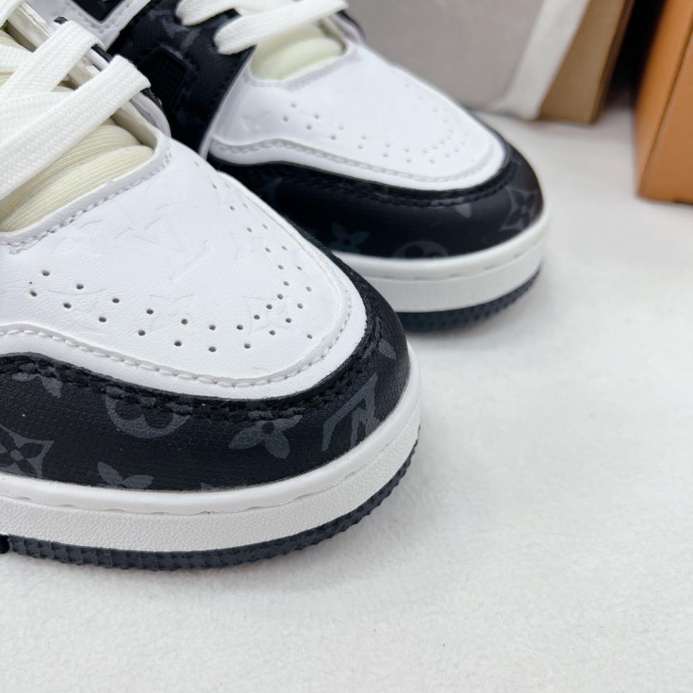 Giày Thể Thao Nam Nữ  LV Trainer 54