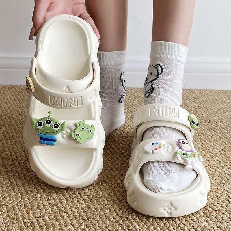 Giày Sandal Đế Mềm Dày Hai Cách Mang Chống Trượt Thoải Mái Thời Trang Mùa Hè Dành Cho Bạn Nữ