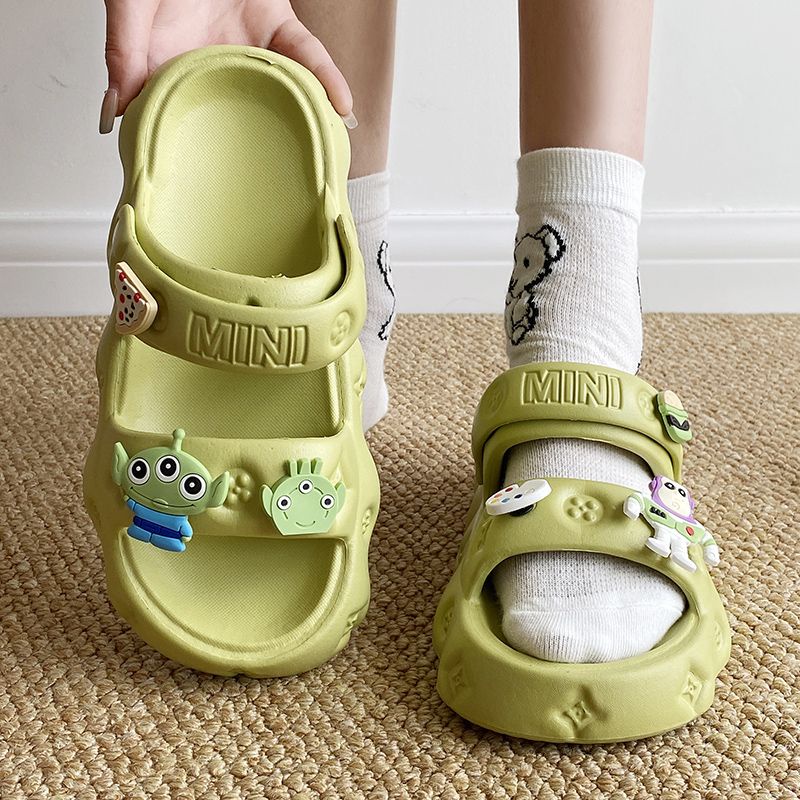 Giày Sandal Đế Mềm Dày Hai Cách Mang Chống Trượt Thoải Mái Thời Trang Mùa Hè Dành Cho Bạn Nữ