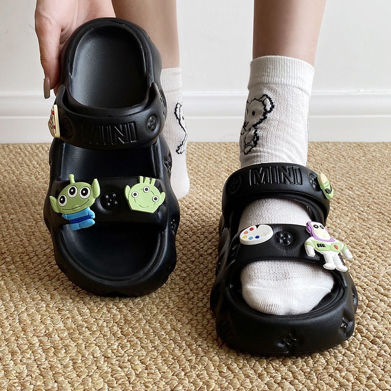 Giày Sandal Đế Mềm Dày Hai Cách Mang Chống Trượt Thoải Mái Thời Trang Mùa Hè Dành Cho Bạn Nữ