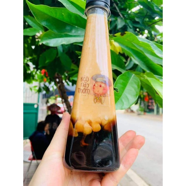 Chai nhựa tam giác vuông 300ml kèm nắp