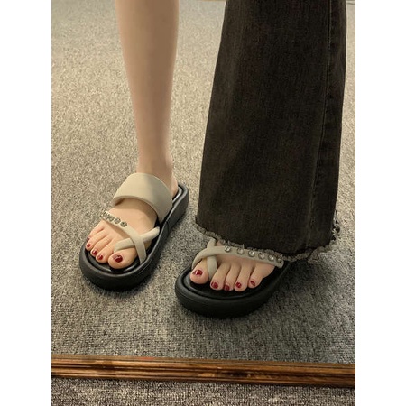 Dép xỏ ngón mặc ngoài nữ đế dày đính đá