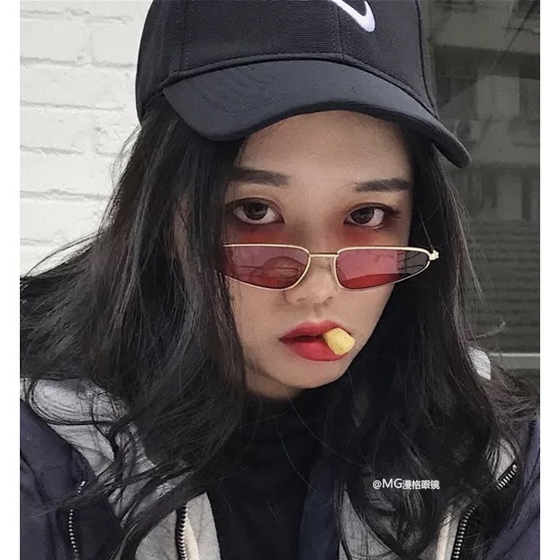 Kính Mát Nam Nữ Thời Trang Cao Cấp 589 Form Tam Giác Chân Kim Loại Sang Chảnh