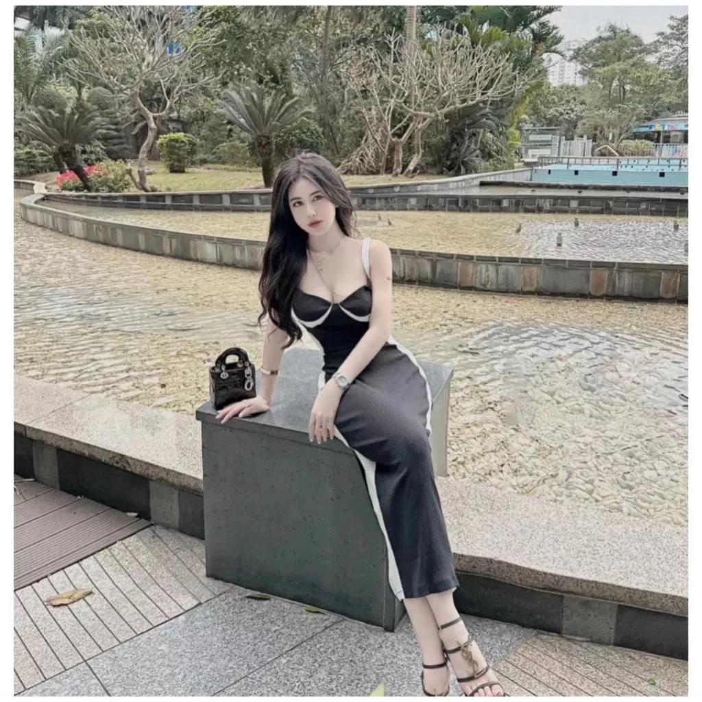 Đầm body hai dây bảng to phối viền trắng đen siêu tôn dáng chất thun gân