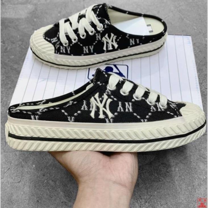 Giày sục MLB Mule màu đen dễ mang, monogram trắng đen, nâu siêu hot