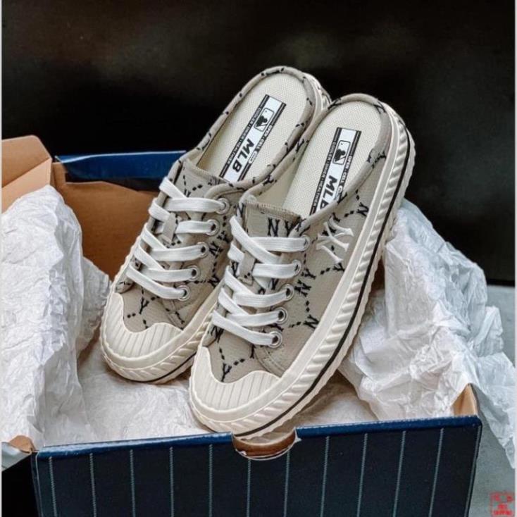 Giày sục MLB Mule màu đen dễ mang, monogram trắng đen, nâu siêu hot