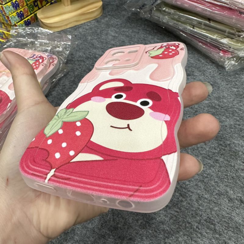 Case ốp lưng Oppo Reno 7 4G / Reno 8 4G dẻo gấu dâu lotso siêu dễ thương viền lượn sóng bảo vệ camera