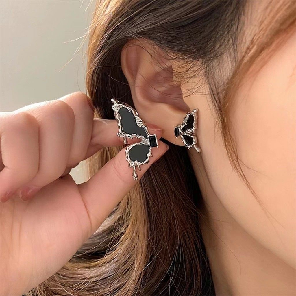 Dây Chuyền Mặt Hình Bướm Tua Rua Phong Cách Hàn Quốc Độc Đáo