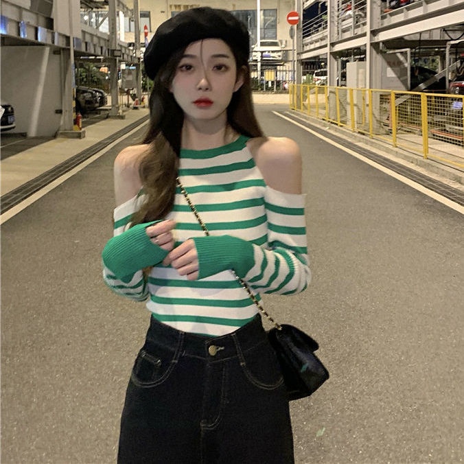Áo Len Tay Dài Hở Vai Họa Tiết Kẻ Sọc Phong Cách Cổ Điển Thời Trang Mùa Xuân Hàng Mới Dành Cho Bạn Nữ