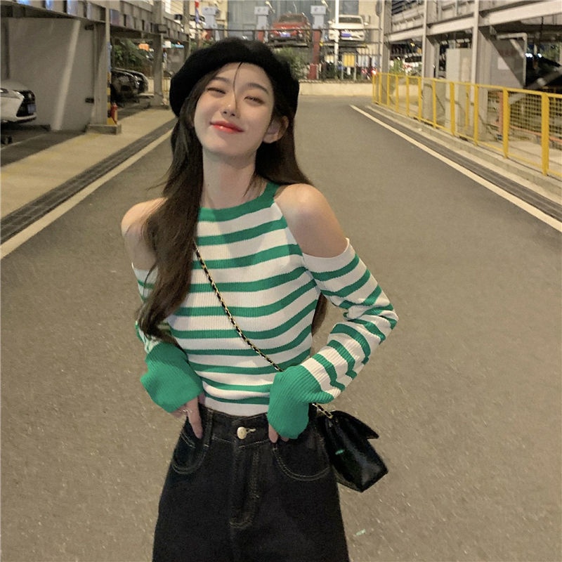 Áo Len Tay Dài Hở Vai Họa Tiết Kẻ Sọc Phong Cách Cổ Điển Thời Trang Mùa Xuân Hàng Mới Dành Cho Bạn Nữ