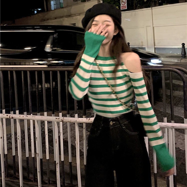 Áo Len Tay Dài Hở Vai Họa Tiết Kẻ Sọc Phong Cách Cổ Điển Thời Trang Mùa Xuân Hàng Mới Dành Cho Bạn Nữ