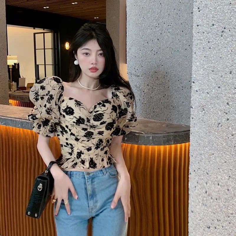 Jiashucheng Áo Ngắn Tay Cổ Vuông Hở Xương Quai Xanh Phong Cách Phương Tây Ngọt Ngào Thời Trang Mùa Hè Hàn Quốc Cho Nữ