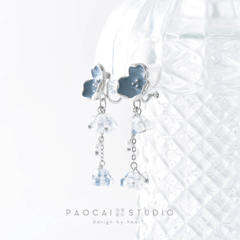 Bông Tai Hình Hoa Phong Cách Cổ Điển Màu Xanh Dương Và Trắng Cao Cấp