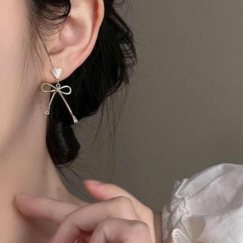 Bông Tai Hình Hoa Dát Ngọc Trai Sang Trọng Thời Trang Mùa Hè 2023