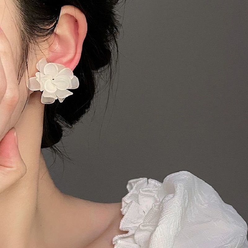 Bông Tai Hình Hoa Dát Ngọc Trai Sang Trọng Thời Trang Mùa Hè 2023