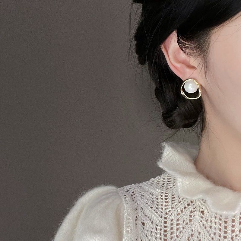 Bông Tai Hình Hoa Dát Ngọc Trai Sang Trọng Thời Trang Mùa Hè 2023