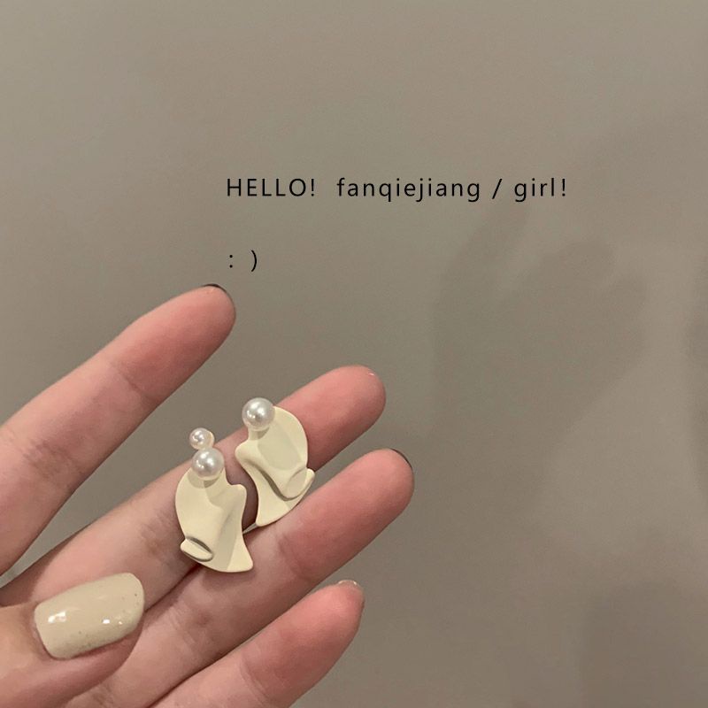 Bông Tai Hình Hoa Phong Cách Pháp Sang Trọng Thời Trang 2023