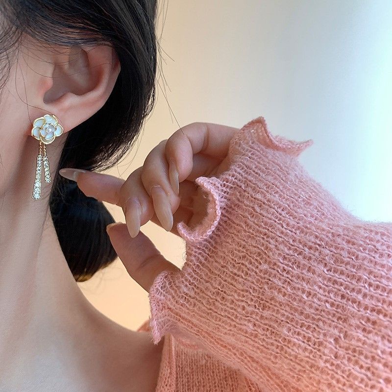 Bông Tai Mạ Bạc 925 2023 Hình Hoa Trà Phối Tua Rua Thời Trang