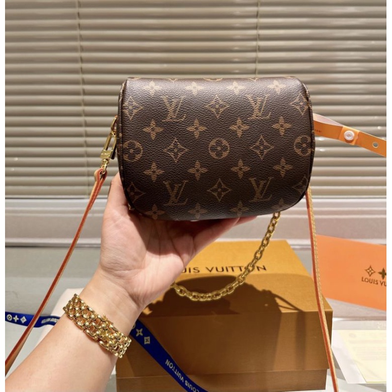 Túi LV bumbag mini hoa monogram sz17cm có ngăn khóa kéo trước mặt fullbox vip