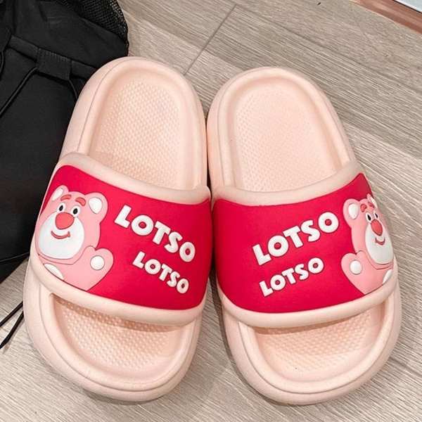 Dép bánh mì đế dày gấu dâu dễ thương