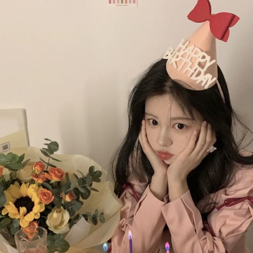 Mũ Sinh Nhật Bằng Vải Không Dệt Dễ Thương Xinh Xắn Cho Người Lớn Và Trẻ Em