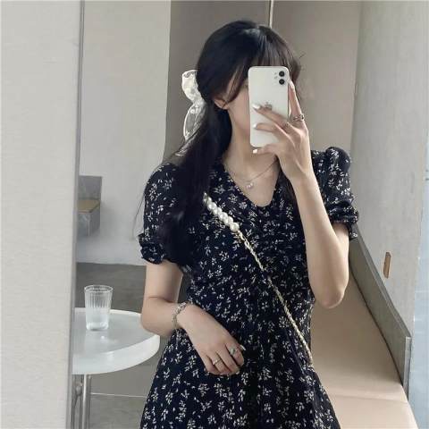 Đầm Hoa Tay Ngắn Cổ Chữ v Thời Trang Dành Cho Nữ