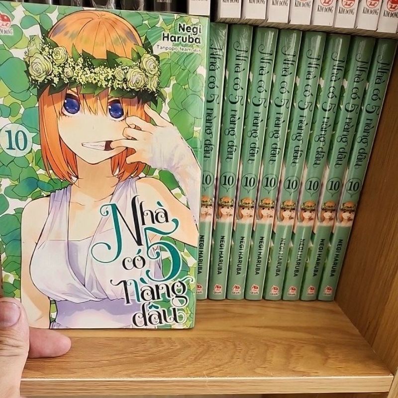 NHÀ CÓ 5 NÀNG DÂU 10 SEAL KÈM POSTCARD