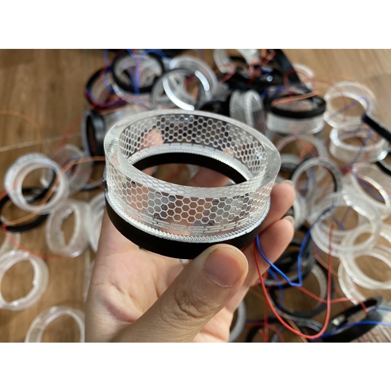 Vòng 3D lắp bi titanblack 2.0 vòng tròn led trắng