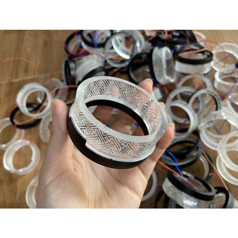 Vòng 3D lắp bi titanblack 2.0 vòng tròn led trắng