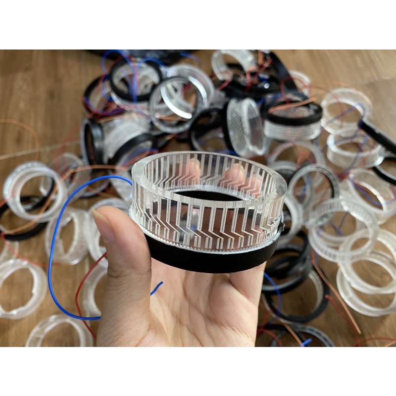 Vòng 3D lắp bi titanblack 2.0 vòng tròn led trắng