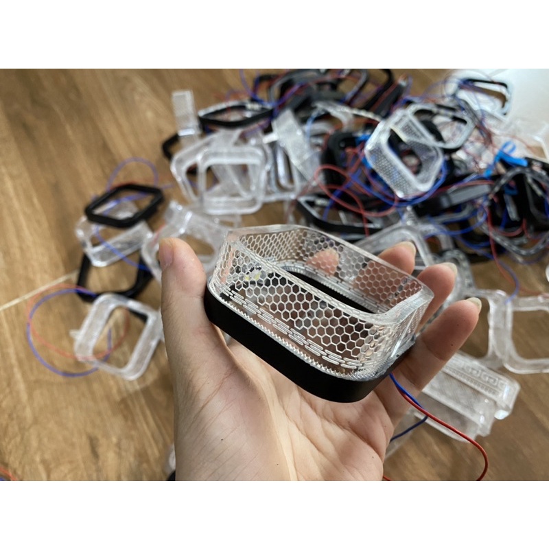 Vòng 3D lắp bi titanblack 2.0 vòng vuông led trắng