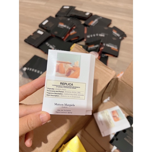 Mẫu thử vial replica