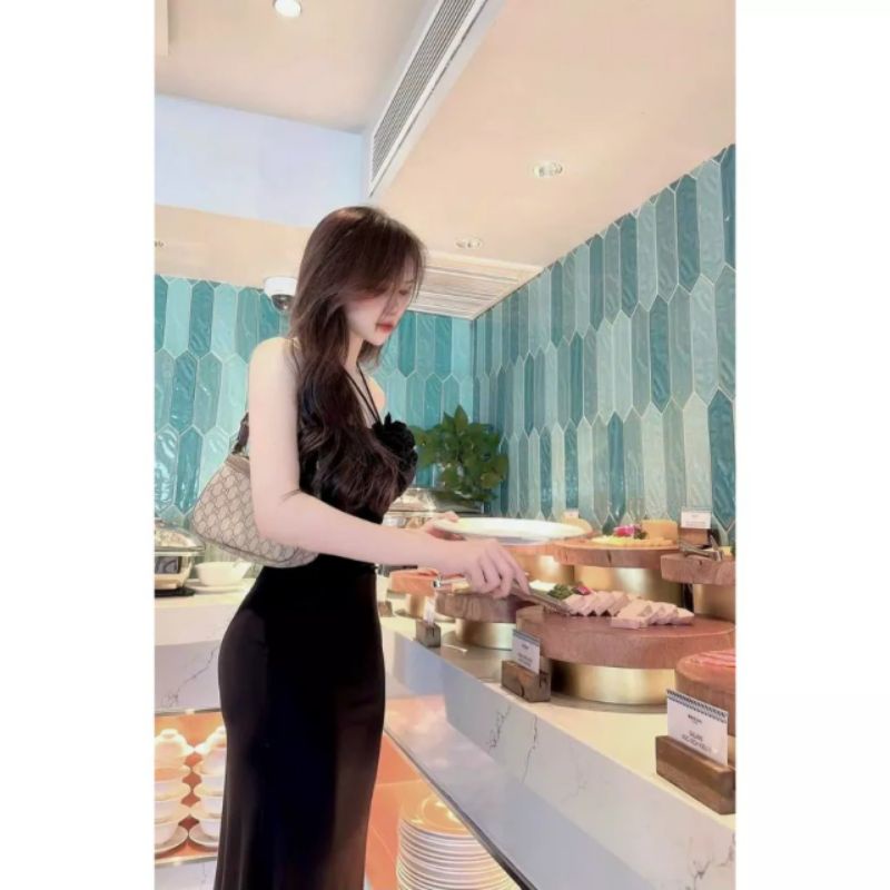 Đầm Ống Đính Hoa Ngực Cột Dây Cổ Yếm V - Dài Maxi Nhún Eo Xòe Đuôi Cá Ôm Body Sexy - Tiểu Thư Bánh Bèo Cute Sang Chảnh