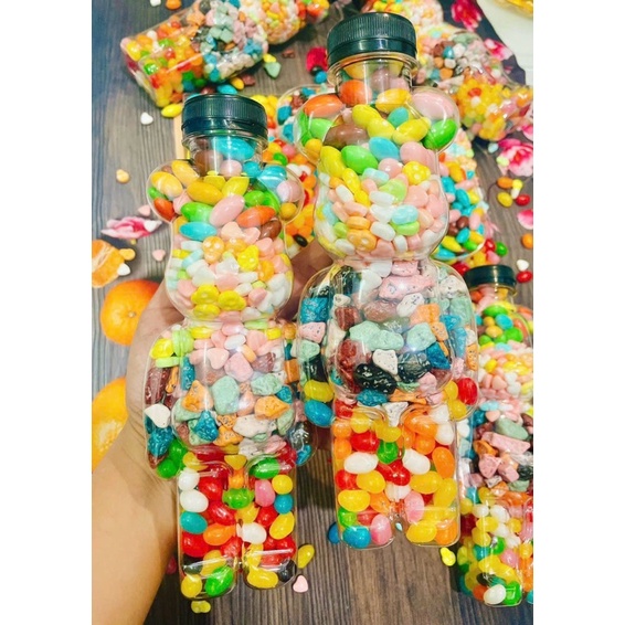 Kẹo chai gấu BearBrick mix 4 vị: sỏi socola, bi dẻo, ngũ sắc, scl nhộng