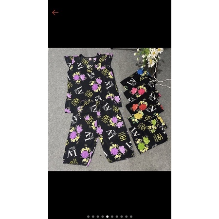 Đồ bộ trung niên cho mẹ, cho bà bông hoa nhí nền đen. Size 45-60kg. Chat thun lạnh, co giãn 4 chiều. Giá 39k/bộ