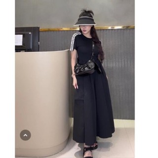 Đầm maxy Mai Phương Bùi, váy maxi đen năng động kẻ sọc basic