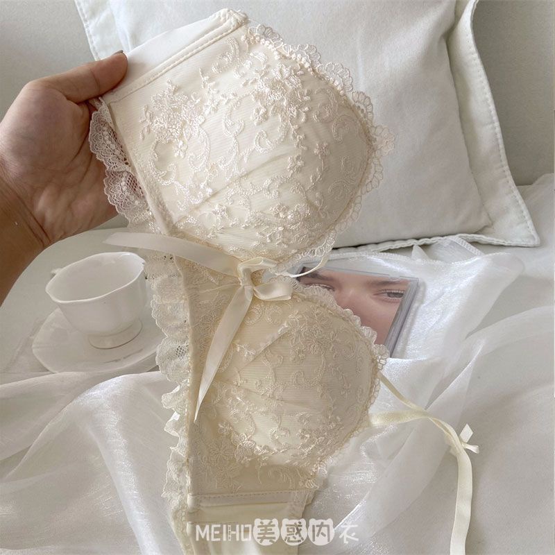 Áo Ngực Ren Thêu Hoa Không Gọng Chống Chảy Xệ Phong Cách Mới Cho Nữ