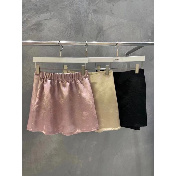 Chân Váy Satin Chữ A Ngắn Lưng Thun Màu Trơn Phong Cách Xuân Hè Mới Dễ Phối Đồ Cho Nữ