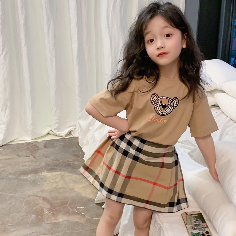 Set Áo Thun Ngắn Tay Và Chân Váy In Hình Gấu Thời Trang Mùa Hè Cho Bé Gái