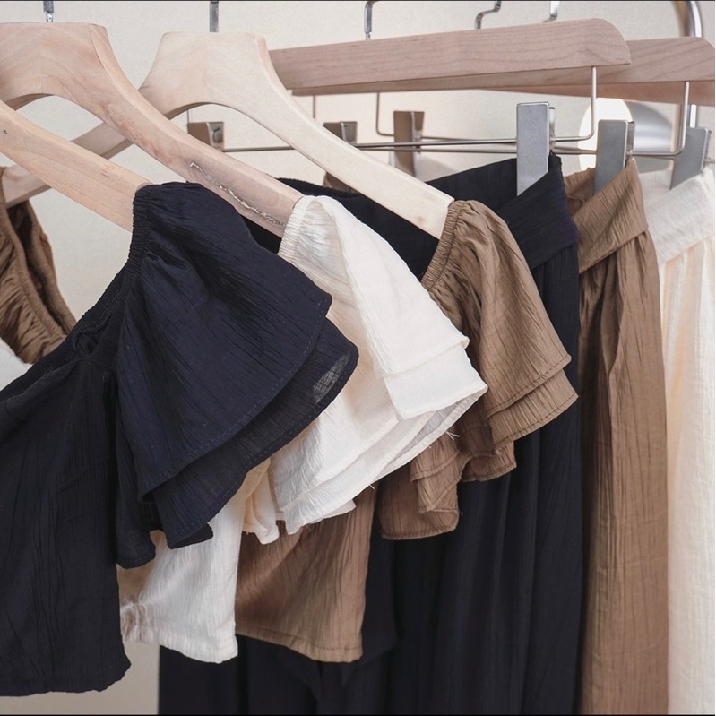 Sét váy áo trễ vai kèm chân váy dài thắt nơ chất đũi mát L1_Cuastore