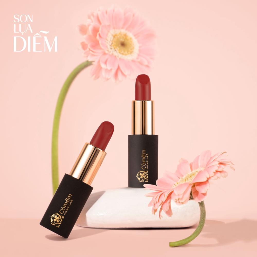 Son Môi Lụa Không Chì Thiên Nhiên Cỏ Mềm An Toàn Cho Mẹ Bầu